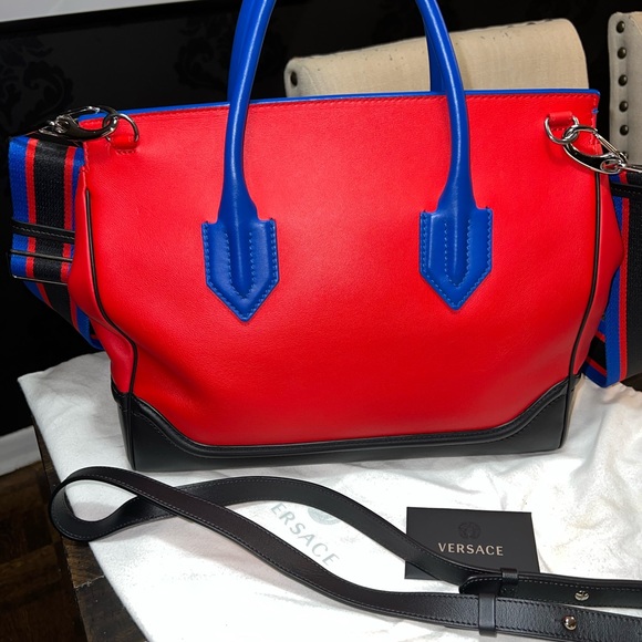 Versace Palazzo Empire Bag 2017. - Picture 3 of 15